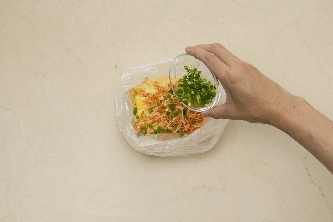 【裏ワザ料理】ポリ袋で揉むだけ! おからお好み焼き