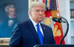 米下院、国防権限法案を可決　大統領拒否権を覆せる大差で