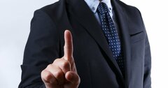 厳しい指摘をするとき、「感じのいい人」はメールの最後に何を書く？