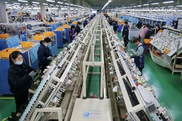 中国製品に値上げの波、世界的インフレ懸念も