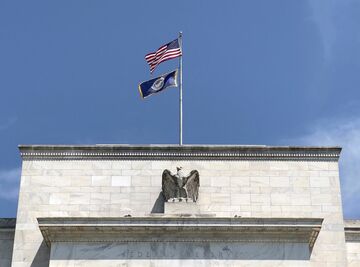 米連銀総裁2人に退陣要求、FRB政策の影響受ける商品に投資