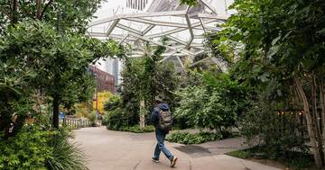 米企業はなぜ従業員を手放し始めたか