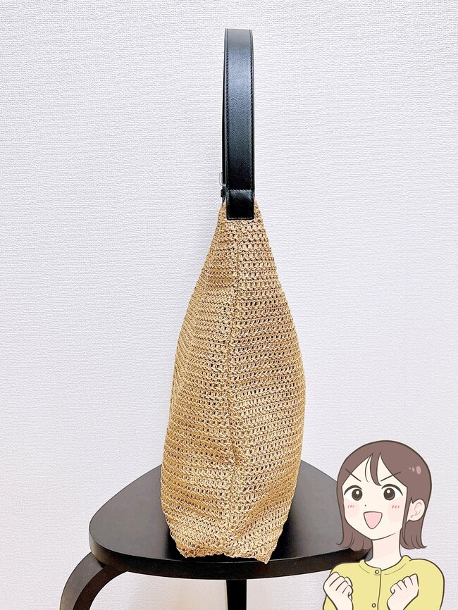 「高見え商品です」「荷物がたくさん入る」GUの“2990円バッグが”オシャレな上に大容量！「50代でもラフすぎずに持てそう」《購入レビュー》