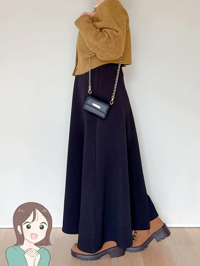 普通の財布に戻れないかも…しまむらの「1639円ミニ財布」手ぶらで持ち歩けて楽ちん!