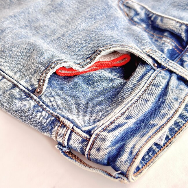 家のハンカチ、全部買い替えたい…！無印良品の“天才すぎるハンドタオル”ポケットに入れてもかさばらないの！「購入して良かった」「買い足しました」