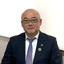 いつでもどこでも電気が使えるソーラーシステムハウスで社会に貢献
