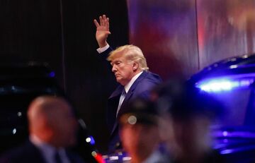トランプ氏の起訴状公開、機密文書の不正保持など37件の罪