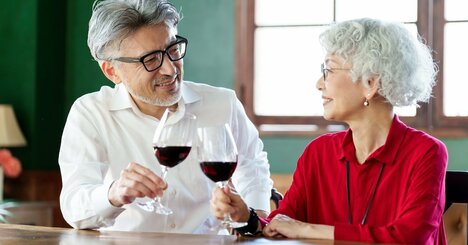 「認知症」になりたくないなら今すぐやめるべき「お酒の習慣」・ワースト1