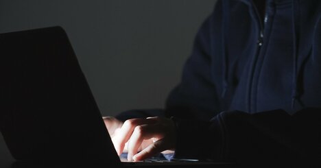 年齢でも学歴でも職業でもない…「ネット炎上に加担する人」の共通点とは？【1000万件の投稿分析で判明】