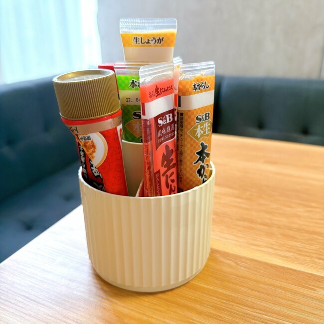 便利すぎて家中で使いたい…！セリアの「アイデア収納グッズ」まさかの仕掛けにビックリした！《購入レビュー》