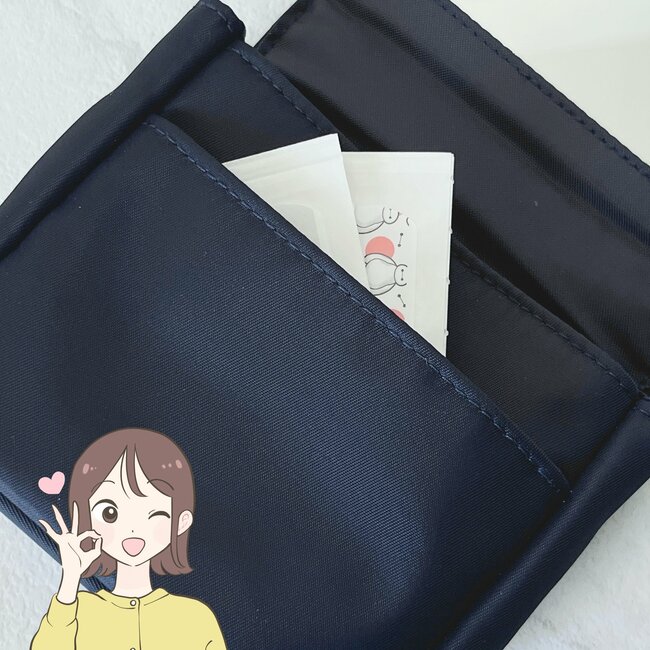 一度使ったら手放せない！アフタヌーンティーの「おしゃれ刺繍ポーチ」ミラー付きでサッとリップ直しできて嬉しい！