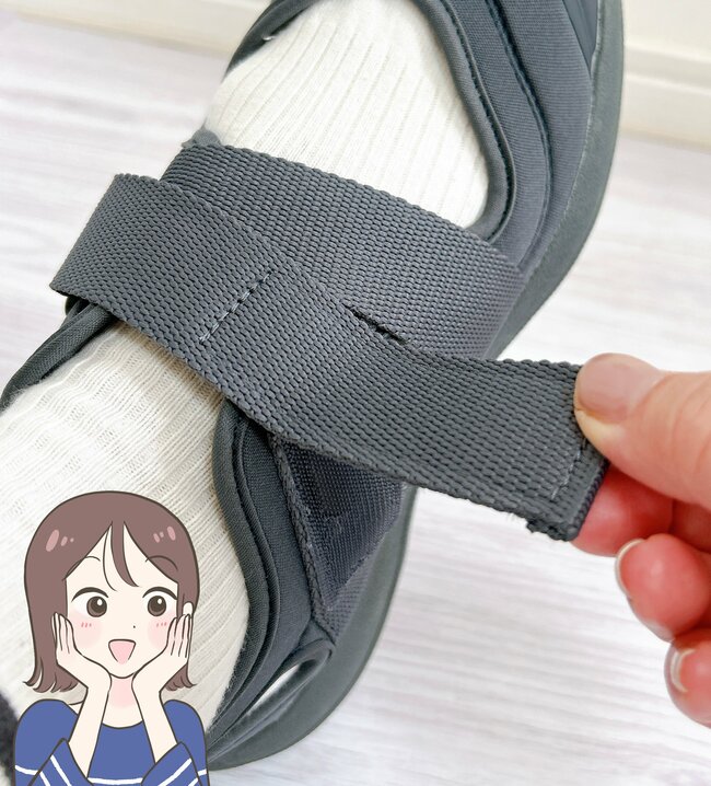 1万歩も余裕じゃん…！無印良品の“スニーカーみたいなサンダル”オシャレなのに歩きやすくて快適！「素足で履くの楽すぎ」「真冬以外ずっと履いてる」