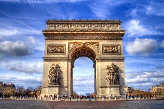 フランス栄光の象徴「凱旋門」の歩き方、パリ観光の起点にも！ | 地球の歩き方ニュース＆レポート | ダイヤモンド・オンライン
