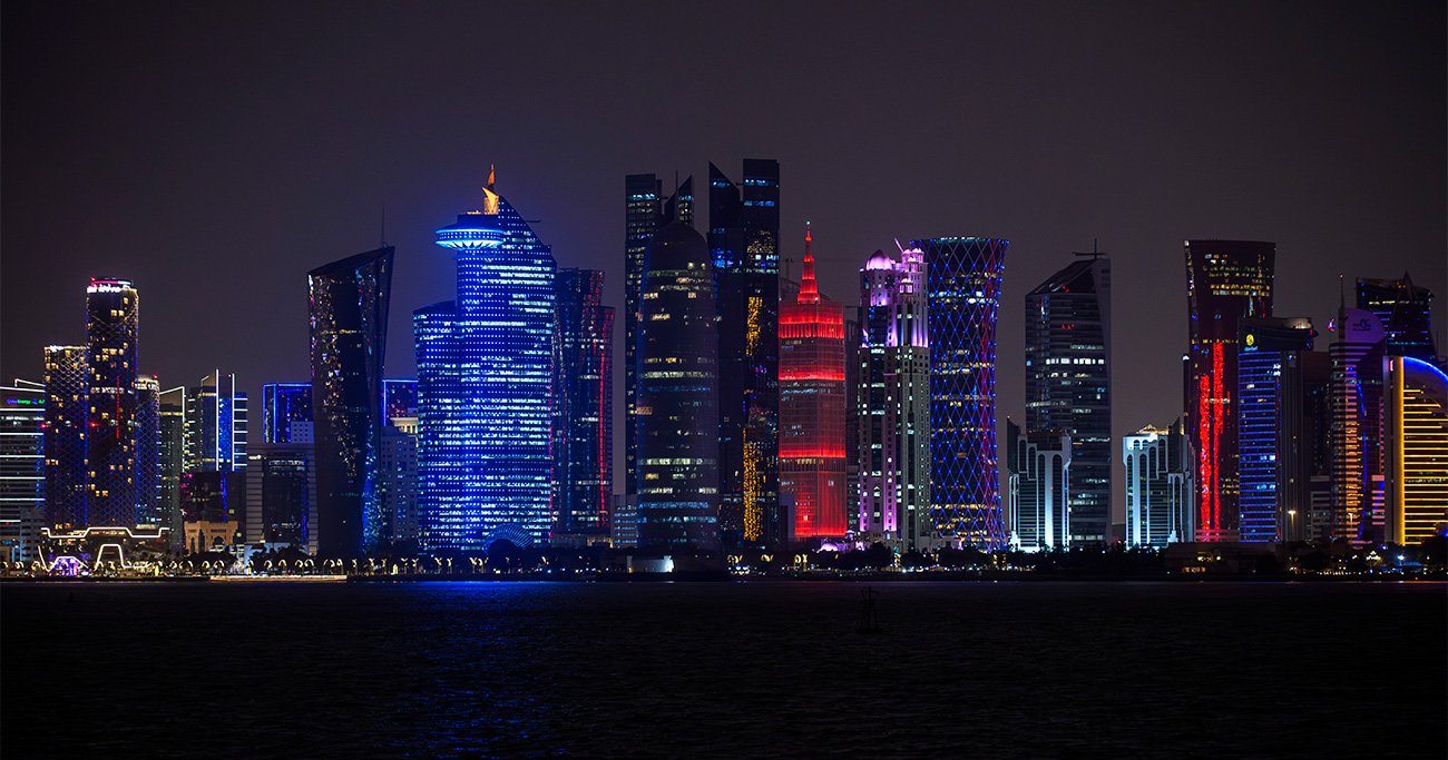 イランの波状攻撃、湾岸諸国は時間との戦い