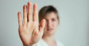 テレワークでは要注意！こんなチャットはセクハラ・パワハラになる！