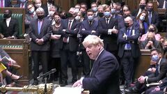 英首相が謝罪、ロックダウン中のパーティー出席巡り