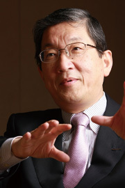 日産自動車 志賀俊之ＣＯＯインタビュー「われわれは電気自動車に本気だ！」