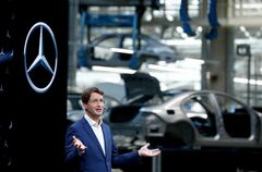 独ダイムラー、会社2分割と商用車部門上場を計画