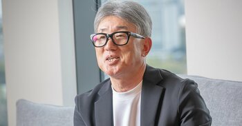 高岡浩三氏