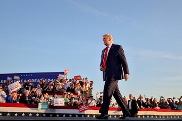 トランプ・バイデン両陣営、動画広告に依存強める