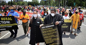 貧困層が最も資産増加、米国「下からの回復」
