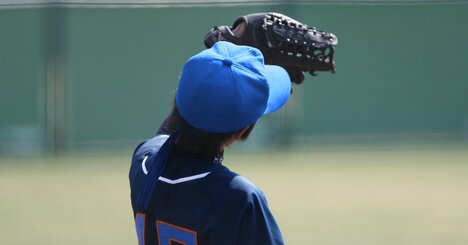 球場で流れた曲にハッとした…メガバンク社宅での「ひと言」から始まった「プロ投手と“チェコの大谷”の約束」に胸が熱くなる