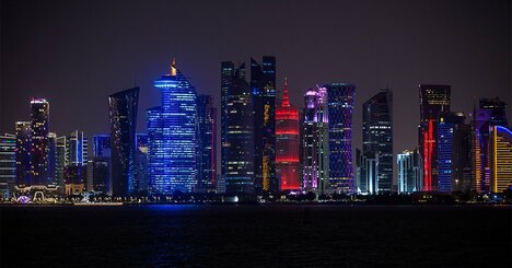 イランの波状攻撃、湾岸諸国は時間との戦い