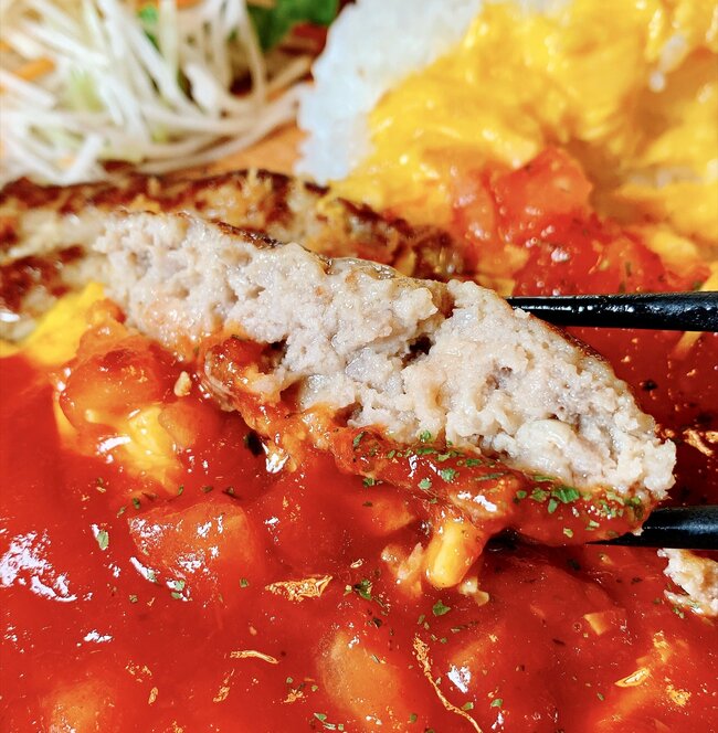 【びっくりドンキー】よくばり感がハンパない…!夏限定の“わんぱくすぎるメニュー”1100kcal超えでボリュームすごい!《実食レビュー》