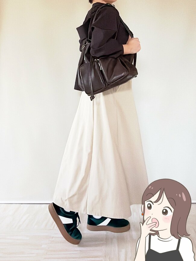 「このお値段なら買いだと思います」GUの“レトロかわいいスニーカー”が2990円とは思えない優秀さ！「足裏ふわふわで良い」「他の色も購入予定」