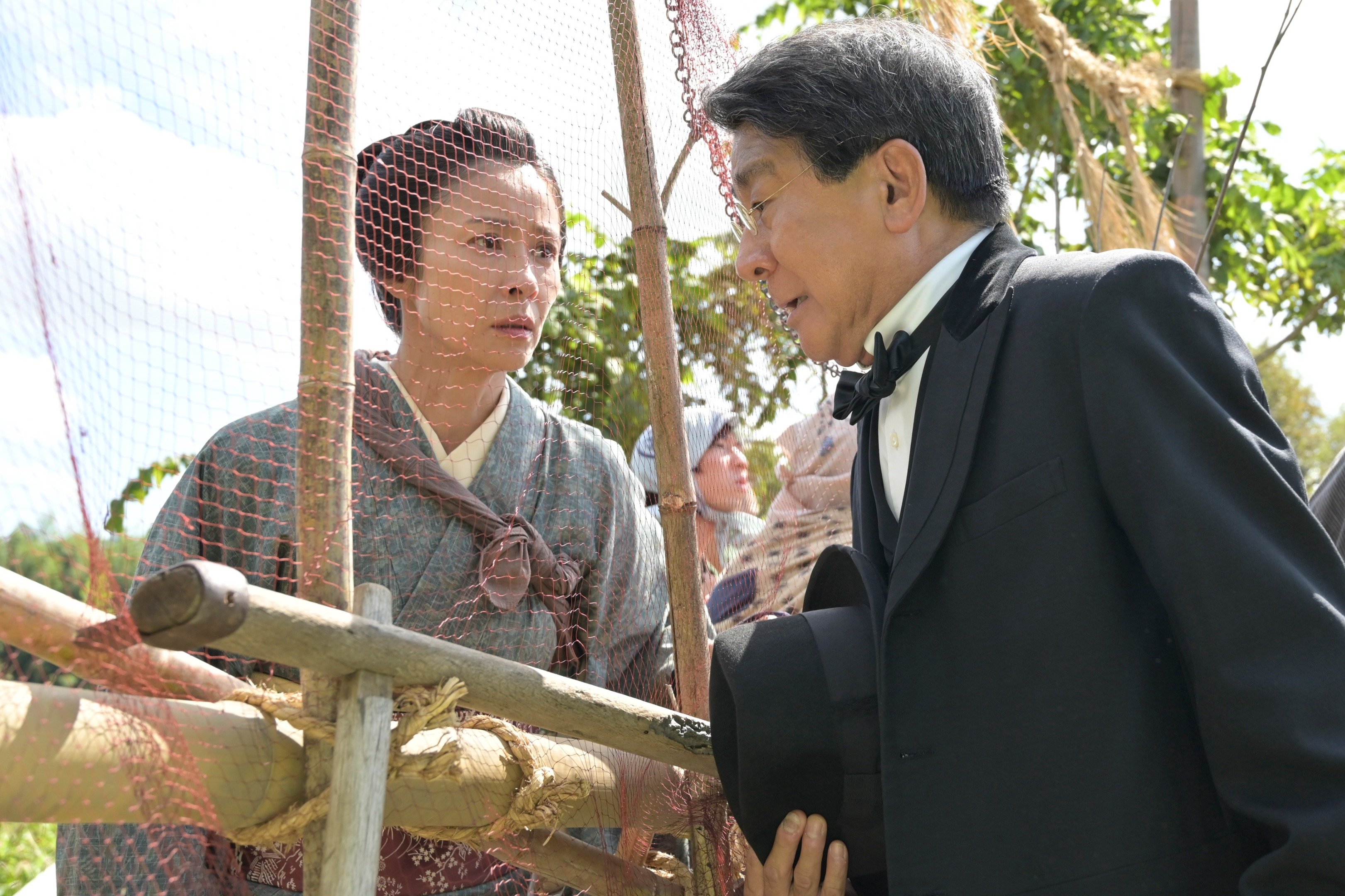 朝ドラ「いい父親ほど早死に」の法則？北村一輝がまさかの放送4回で“退場”〈風、薫る第4回〉