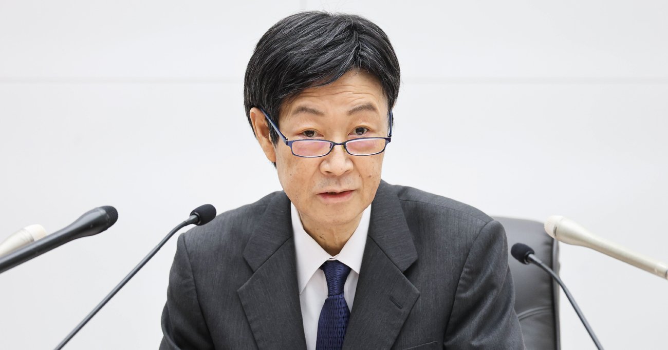 16日、金融政策決定会合を終え、日本銀行・植田和男総裁に代わり会見する内田眞一副総裁