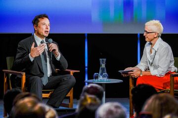 マスク氏「石油とガスもっと必要」　原発継続も支持
