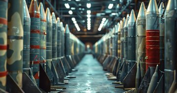 【世界で最も武器を輸入している国】ダントツ1位はどこ？