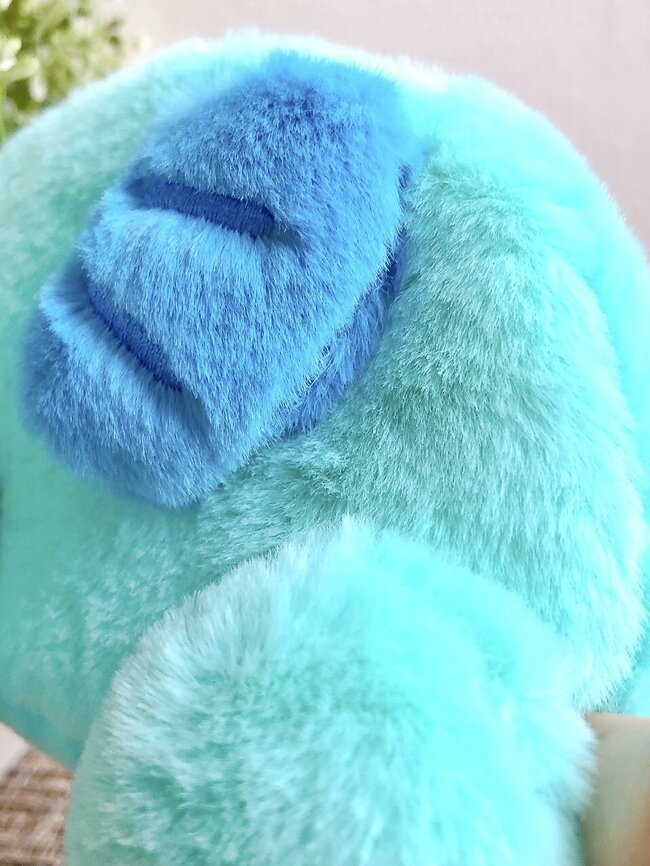 まさかのデザインに3度見した…!しまむら×サンリオの“おしりポーチ”インパクト抜群でかわいすぎる!