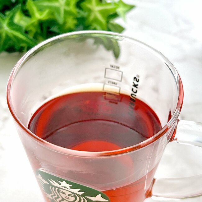 「一目見て気に入りました」スタバの“お店のカップみたいなグラス”ほんのりピンクで可愛すぎる!「ほんとにいいです」「軽くて持ちやすい」