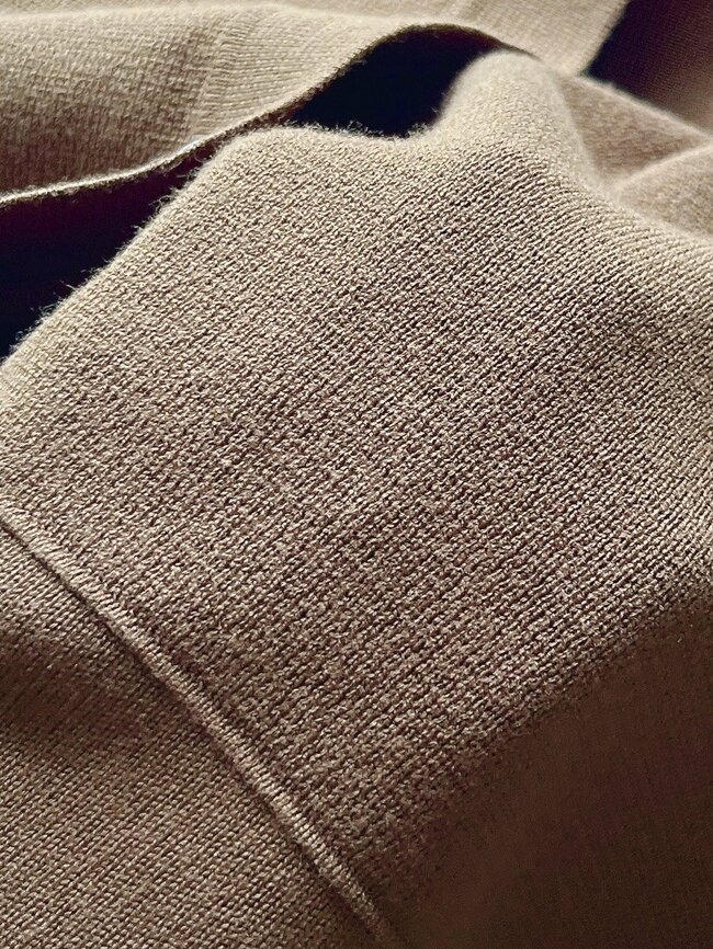 「今季買った服で一番ヘビロテ」GUの“楽ちんカーディガン”春までたっぷり着回せてコスパ良い！「高見えします」「めちゃくちゃ着痩せ効果ある」