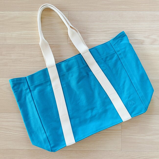 「ペットボトル10本ぐらいは楽勝」ユニクロ×JWAの“大容量バッグ”3990円→1990円は破格すぎでしょ！「旅行にもジムにも便利」「たくさん入るので重宝してます」