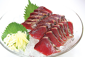 経済効果は8億円!<br />「炙り重」で生まれ変わった宮崎カツオ