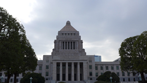 日本が分断国家になる前に、<br />アベノミクスの失敗を参院選で検証せよ
