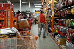 AIだけじゃない　米株市場を押し上げる景気循環株