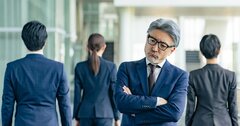 「そりゃ辞めたくもなるわ…」若手の8割が上司に、7割が同僚にも本音を言えない衝撃の実態