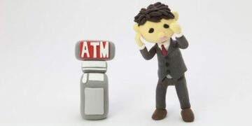 新生銀行のサービス「新生ファミリープラン」とは？新生プラチナ会員の家族もATM手数料が“実質無料”になる、お得なサービスの利用方法などを詳しく解説！