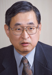 「質素で退屈で憂鬱な低成長時代が始まる」池尾和人・慶応大教授に聞く