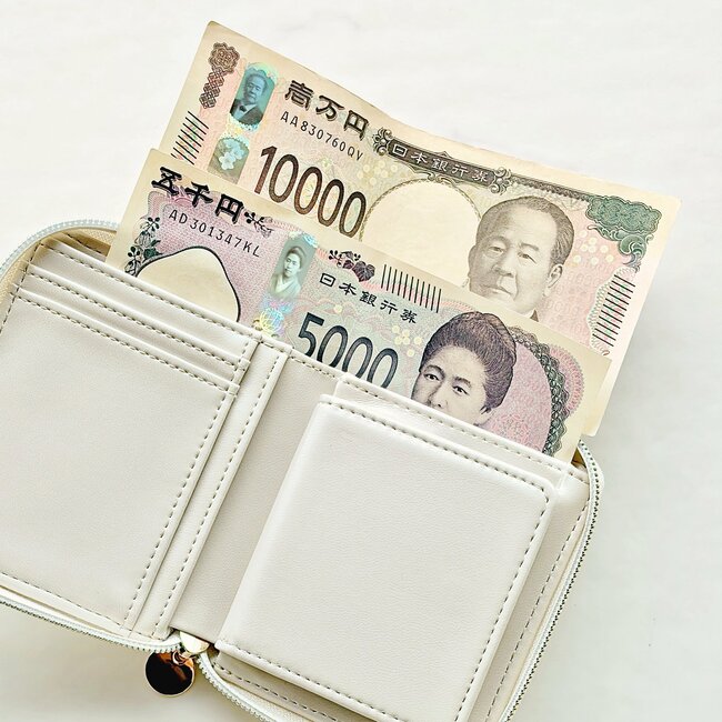 小銭が取り出しやすくて感動！アフタヌーンティーの「大人かわいいミニ財布」お会計がスムーズになった！《購入レビュー》