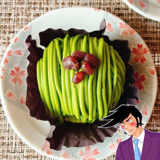 ひと口の多幸感がスゴい…!コメダ珈琲の“クリームぎっしりスイーツ”ほっぺが落ちそうな美味しさ!「うますぎて一瞬で食い尽くしてしまった」