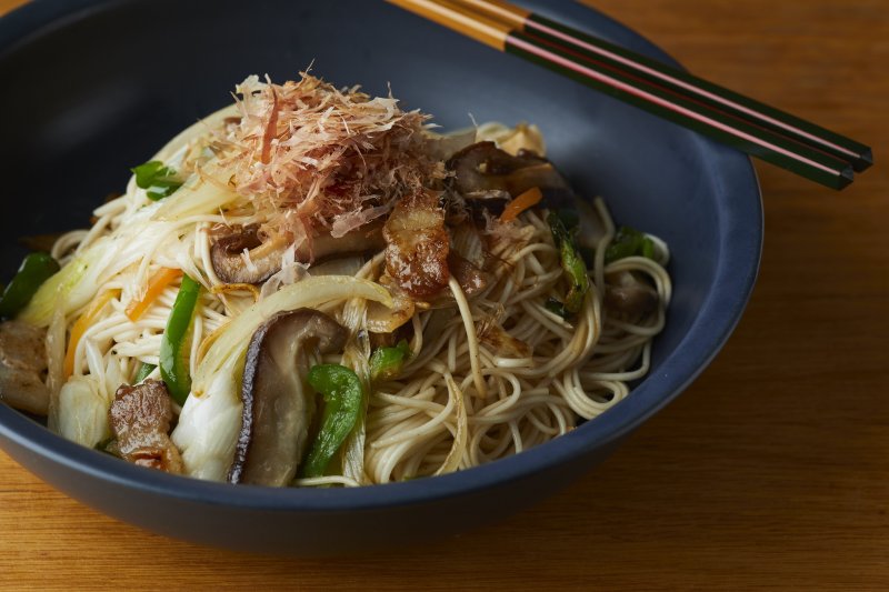 【大量消費!】一瞬でそうめん3束がなくなる激ウマレシピ