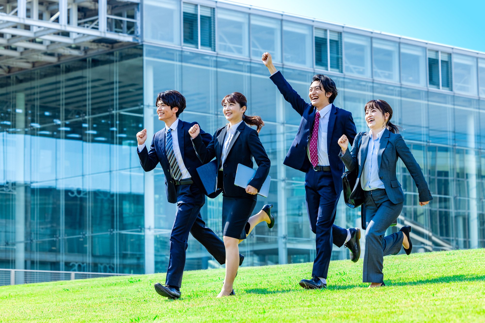 “26年卒”就活生が知りたい25年卒の実態、インターンシップ等のプログラムへは「約85%参加・平均8.7社」と大半が参加