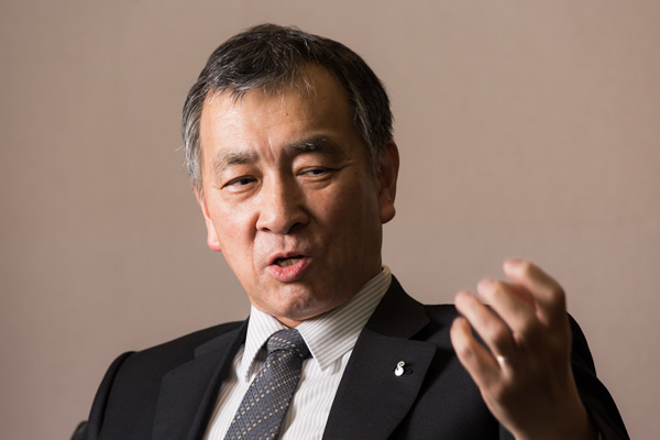 化学メーカーは現代の錬金術師、業績急回復の昭和電工社長に聞く