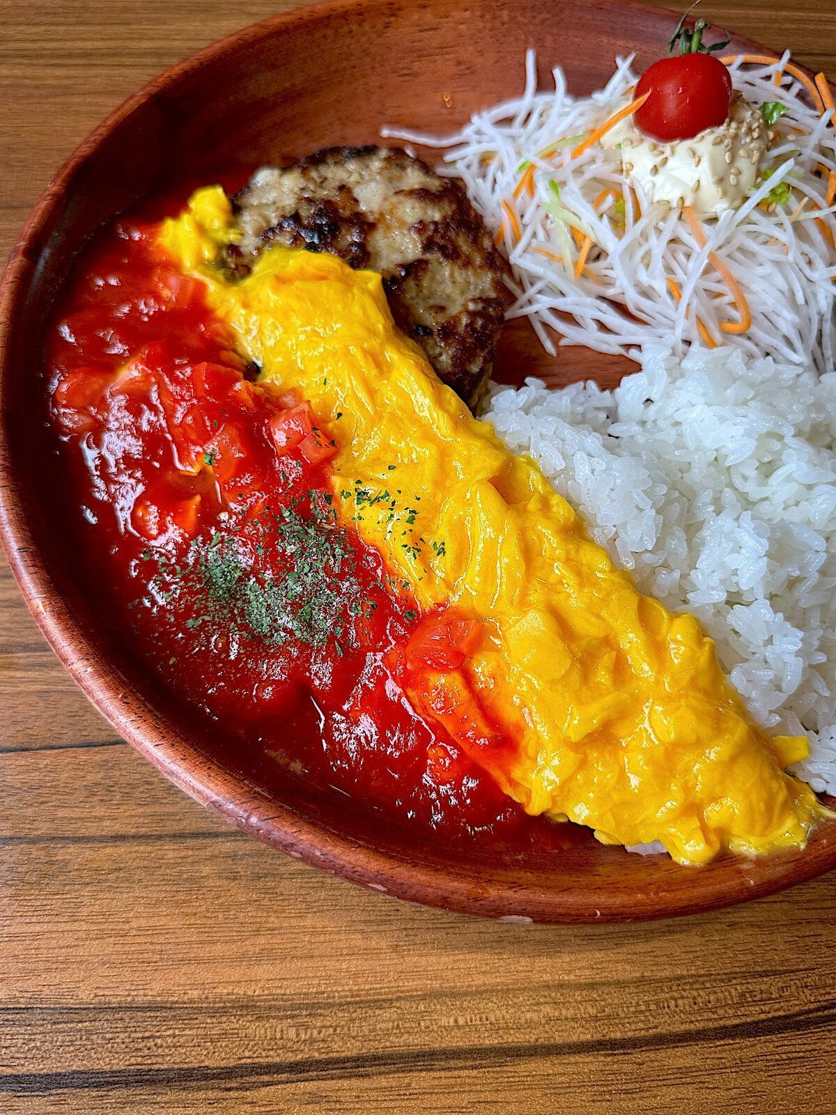 「見た目以上にボリュームが凄い」びっくりドンキーの“夏限定ハンバーグ”がおいしすぎて涙出る「めっちゃ好き」「超オススメです」
