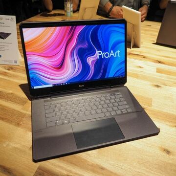 ASUS、880g軽量ノートからクリエイター向けまでPCフルラインアップを発表